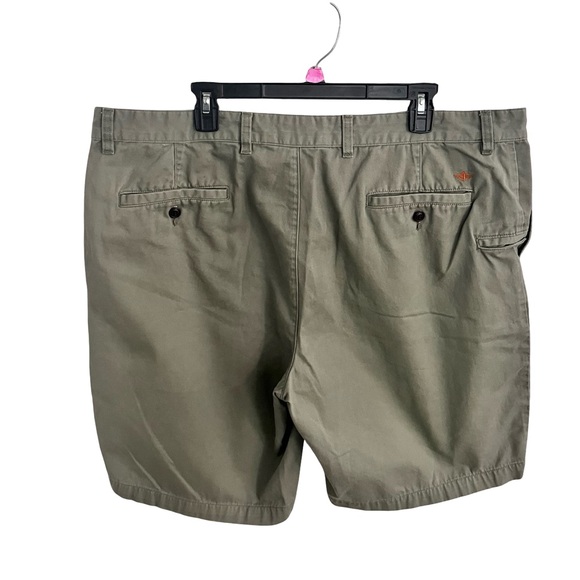 Dockers Men's Shorts size 42 - Picture 2 of 9